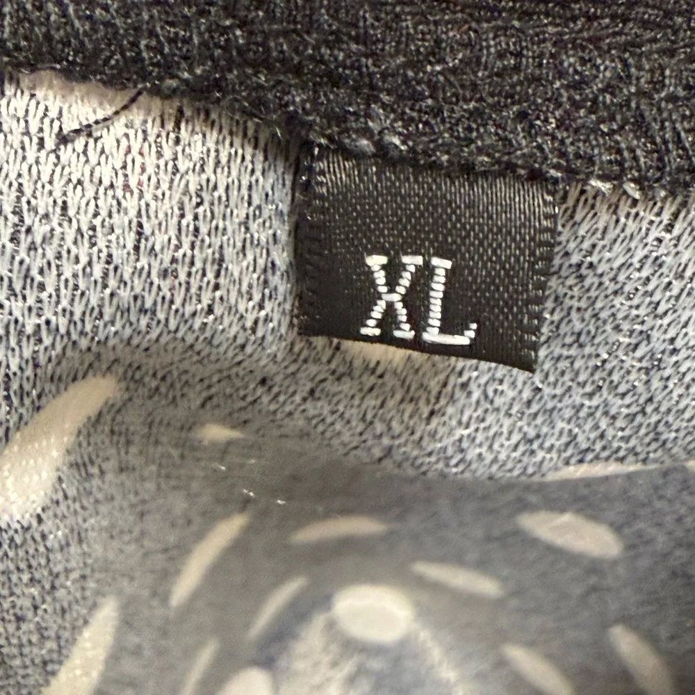 Black and White A-Line Mini Dress with Puff Sleeves - Picture 6 of 6